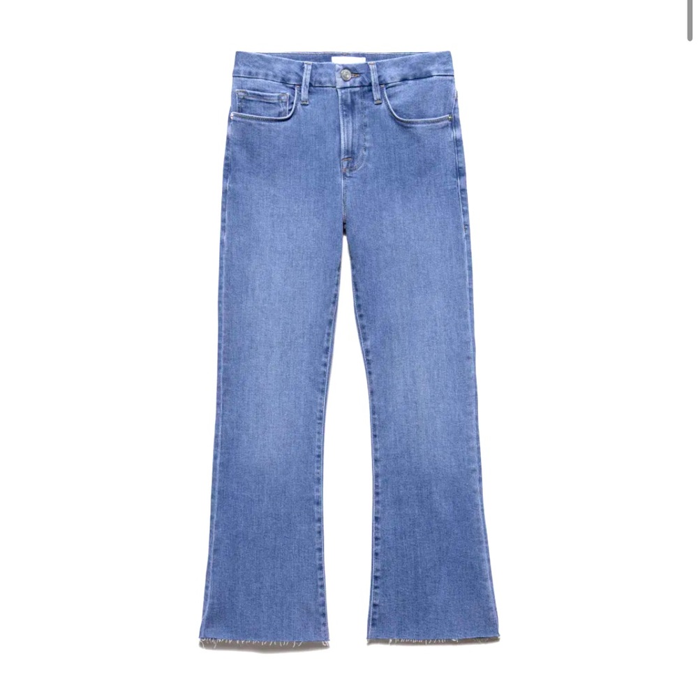 Frame Le crop mini boot with raw hem. Color Jona